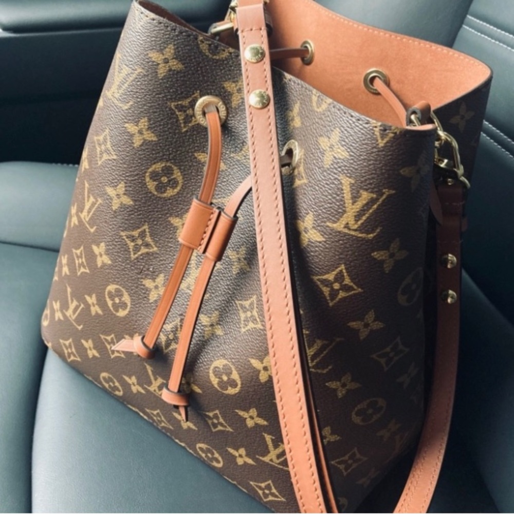 💎✨100% authentic Louis Vuitton Neo noe MM caramel Like new✨💎
